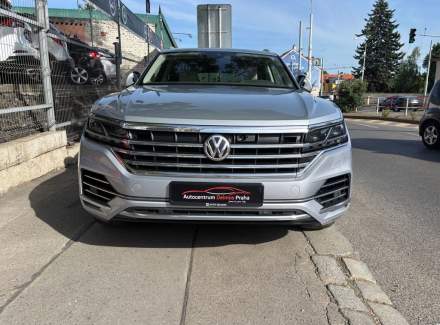 Volkswagen - Touareg