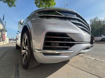 Volkswagen - Touareg