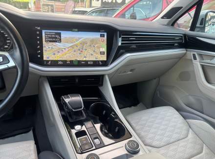 Volkswagen - Touareg