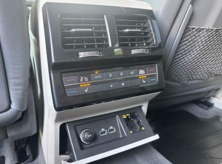Volkswagen - Touareg