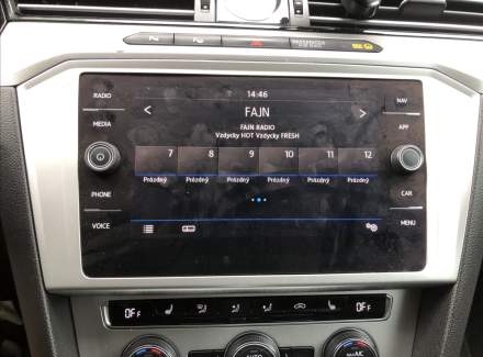 Volkswagen - Passat