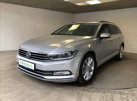 Volkswagen - Passat