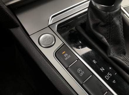 Volkswagen - Passat