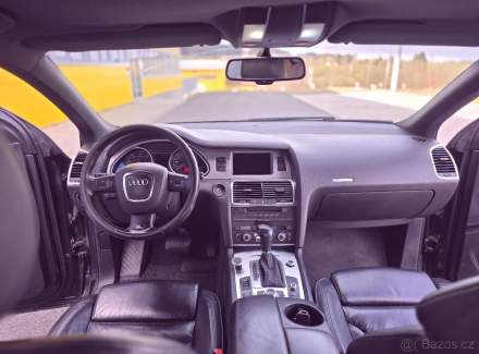 Audi - Q7