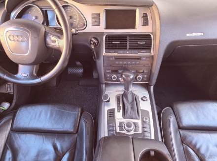 Audi - Q7