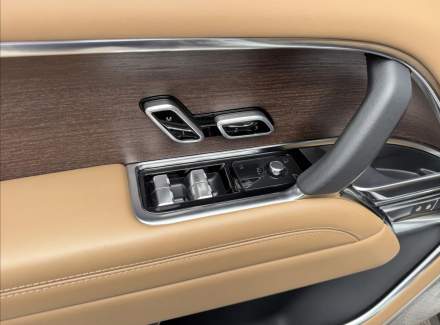 Land Rover - Range Rover
