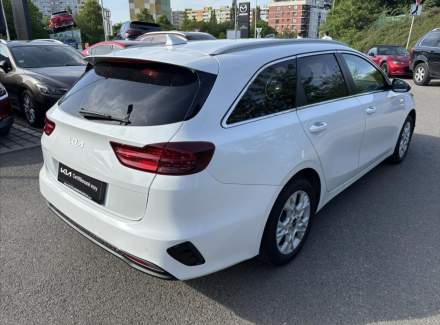 Kia - Cee'd