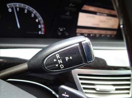 Mercedes-Benz - S-class