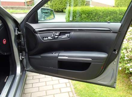 Mercedes-Benz - S-class