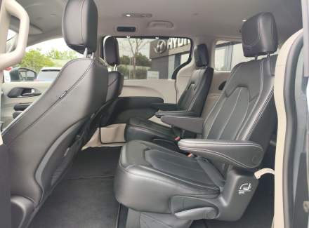 Chrysler - Pacifica