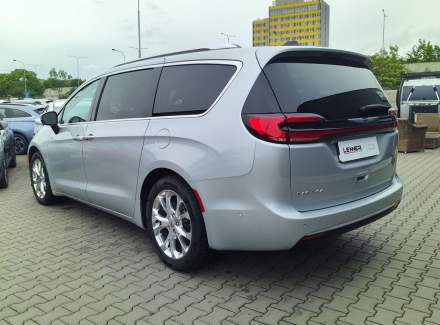 Chrysler - Pacifica