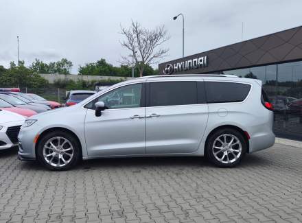 Chrysler - Pacifica