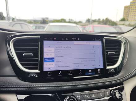 Chrysler - Pacifica