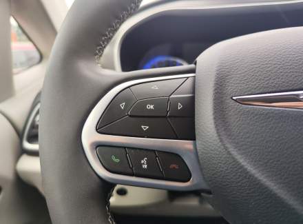 Chrysler - Pacifica
