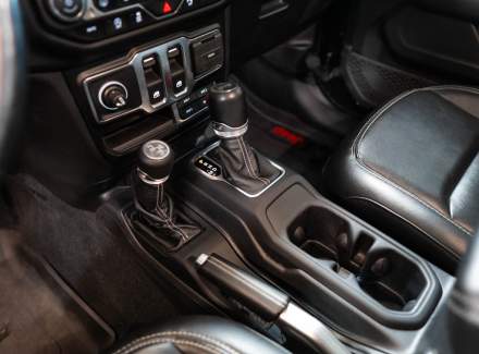 Jeep - Wrangler