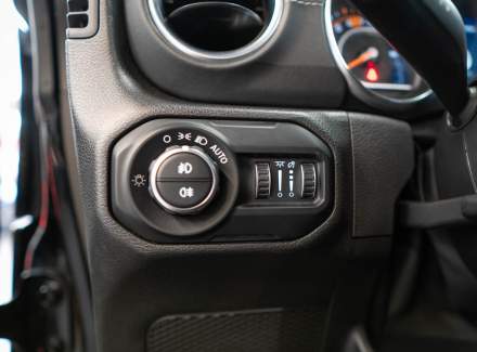 Jeep - Wrangler
