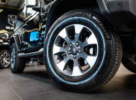 Jeep - Wrangler