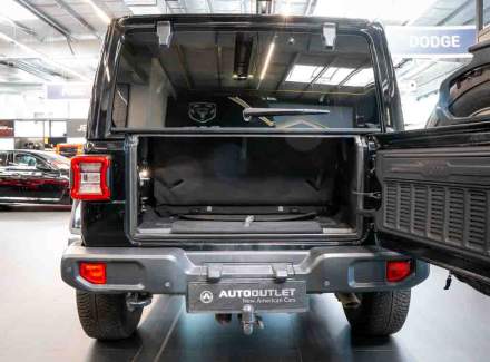 Jeep - Wrangler