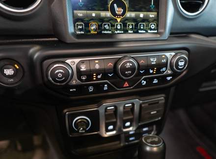 Jeep - Wrangler