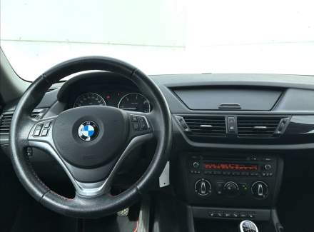 BMW - X1