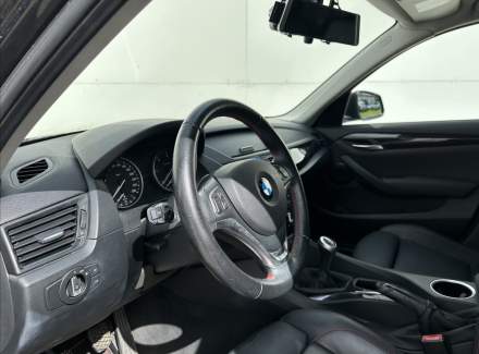 BMW - X1