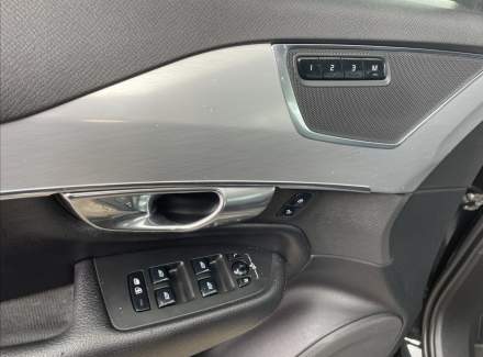 Volvo - XC90