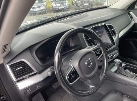 Volvo - XC90