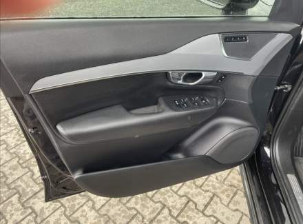 Volvo - XC90