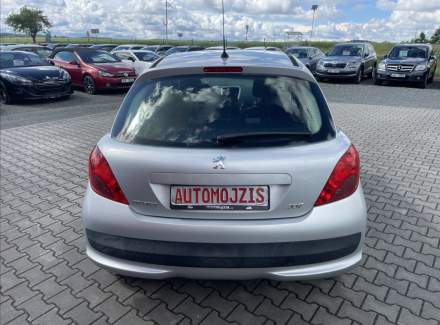 Peugeot - 207