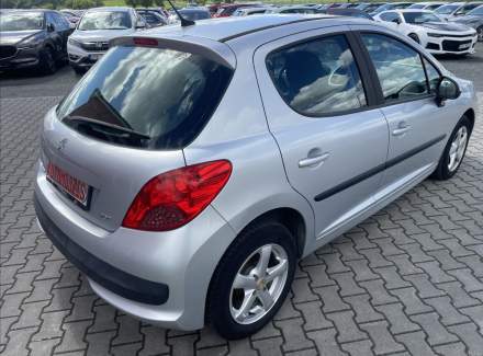 Peugeot - 207
