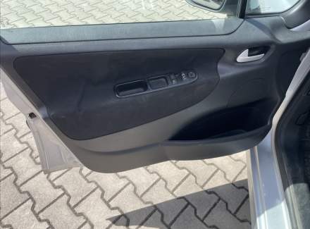 Peugeot - 207
