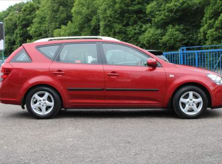 Kia - Cee'd