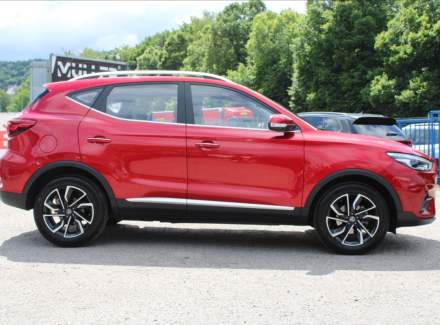MG - ZS