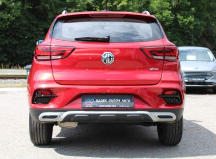 MG - ZS