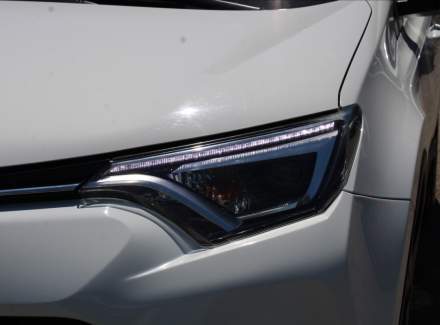 Toyota - RAV 4