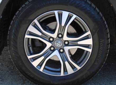 Toyota - RAV 4