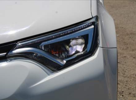 Toyota - RAV 4