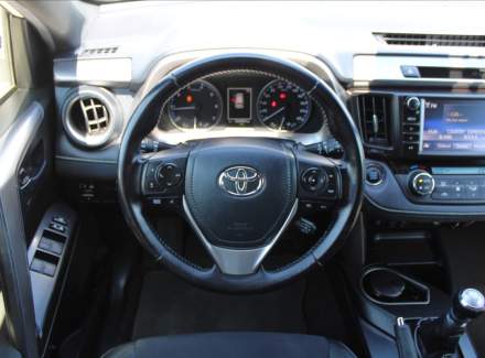 Toyota - RAV 4