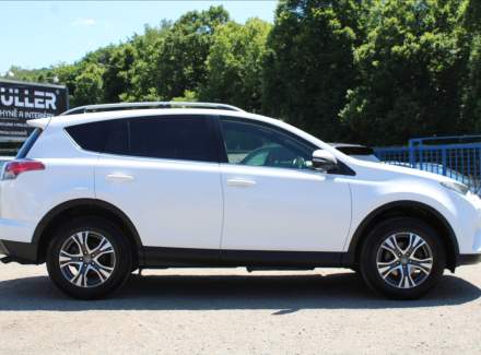 Toyota - RAV 4