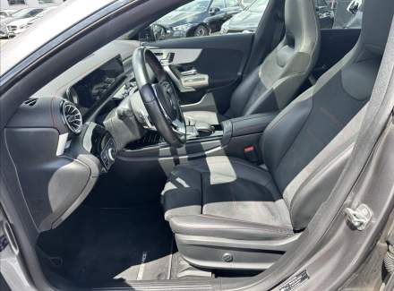 Mercedes-Benz - CLA