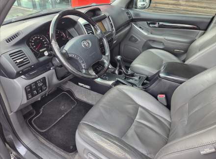 Toyota - Land Cruiser