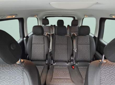 Mercedes-Benz - Vito