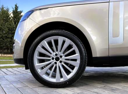 Land Rover - Range Rover