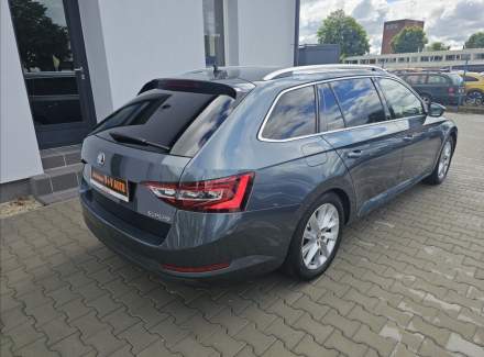 Škoda - Superb