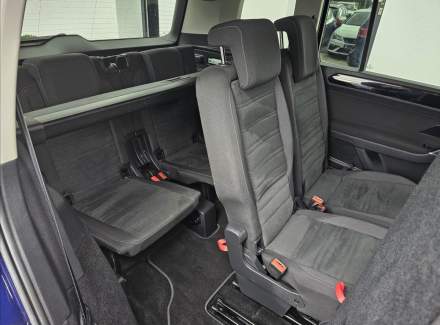 Volkswagen - Touran