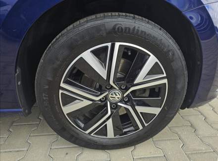 Volkswagen - Touran