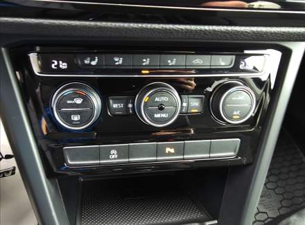Volkswagen - Touran