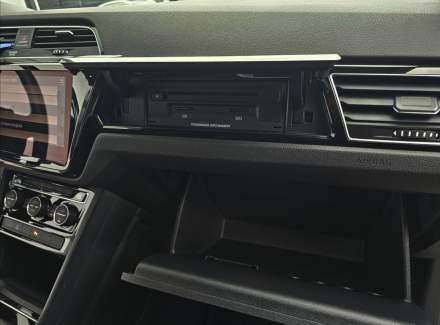 Volkswagen - Touran