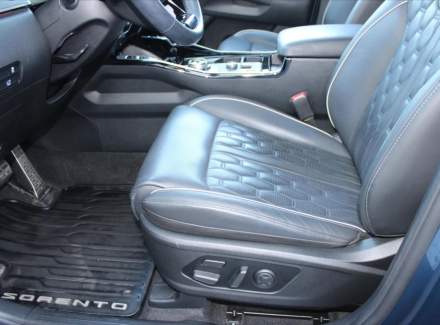 Kia - Sorento