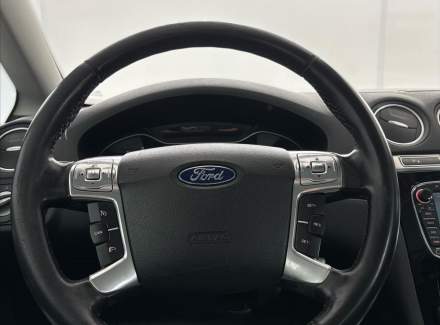 Ford - S-MAX